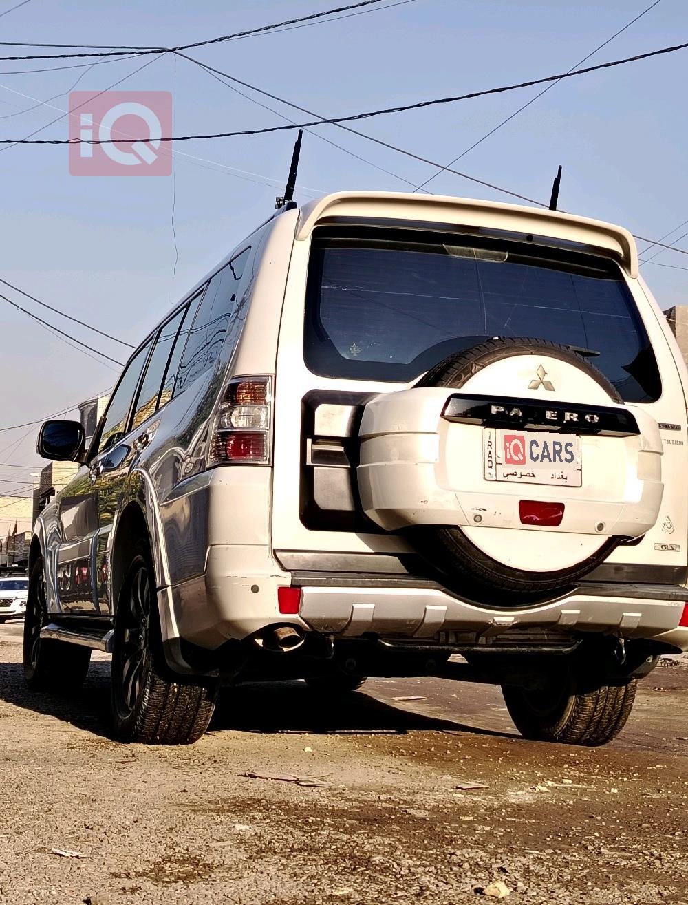 ميتسوبيشي باجيرو